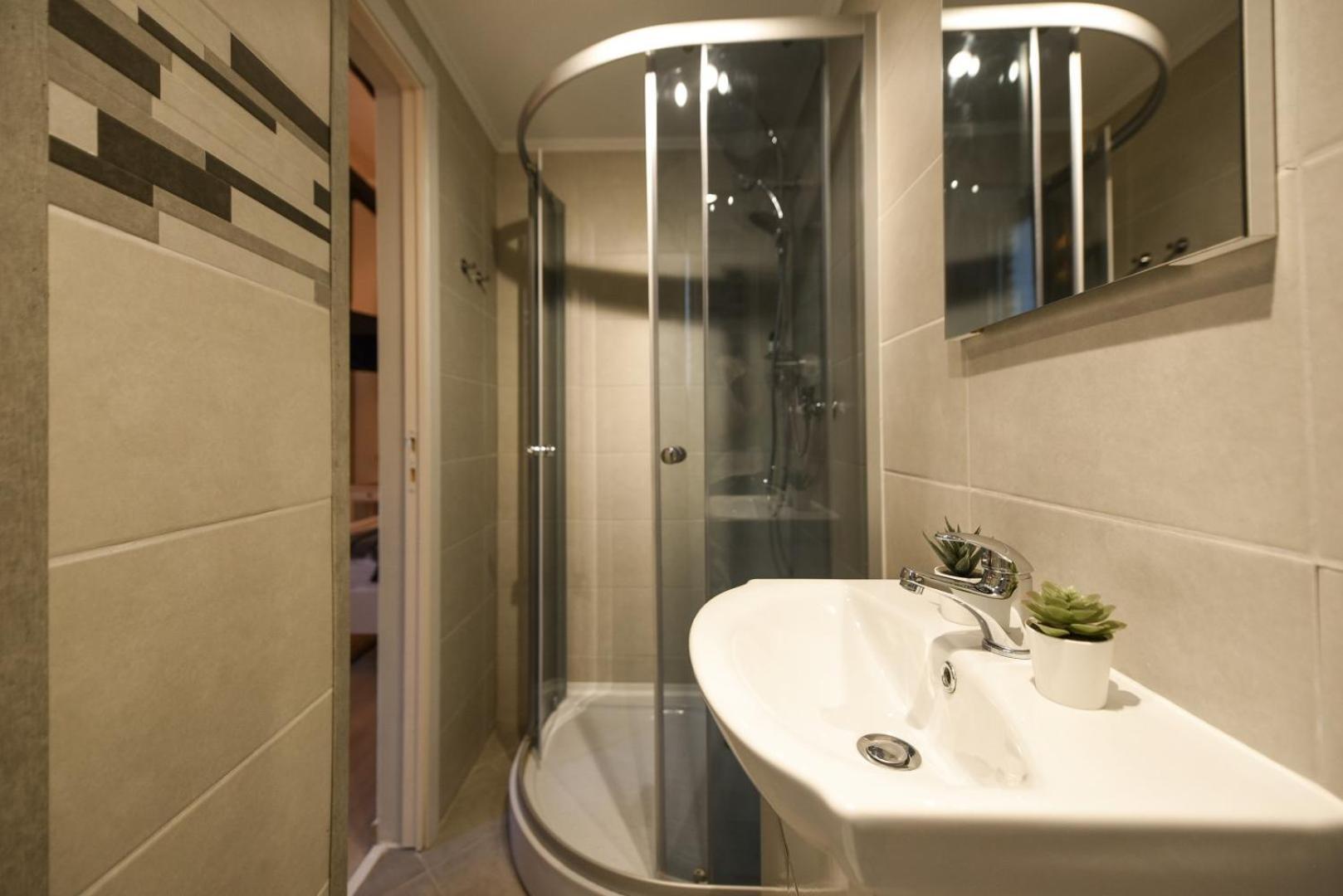 Elegant Studio - Urban Escape In Bukarest Kültér fotó